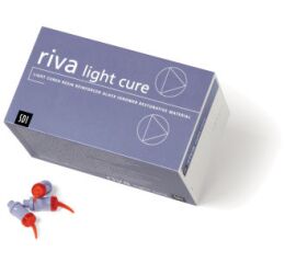 riva LC - skloionomerní cement, 50ks kapsle B4